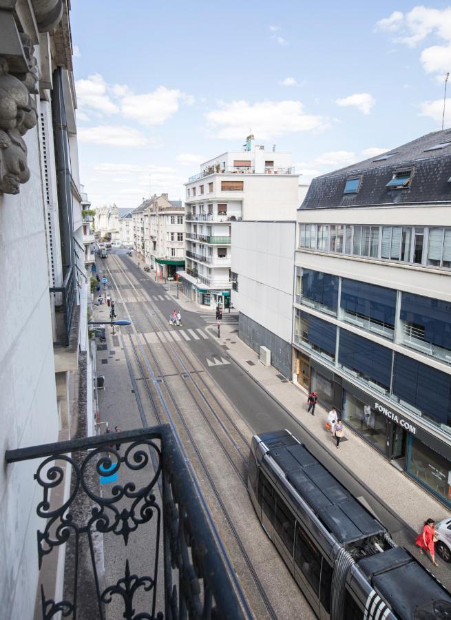 Appartement Avec Balcon A 250 M De La Gare, Hyper Centre Tours Extérieur photo